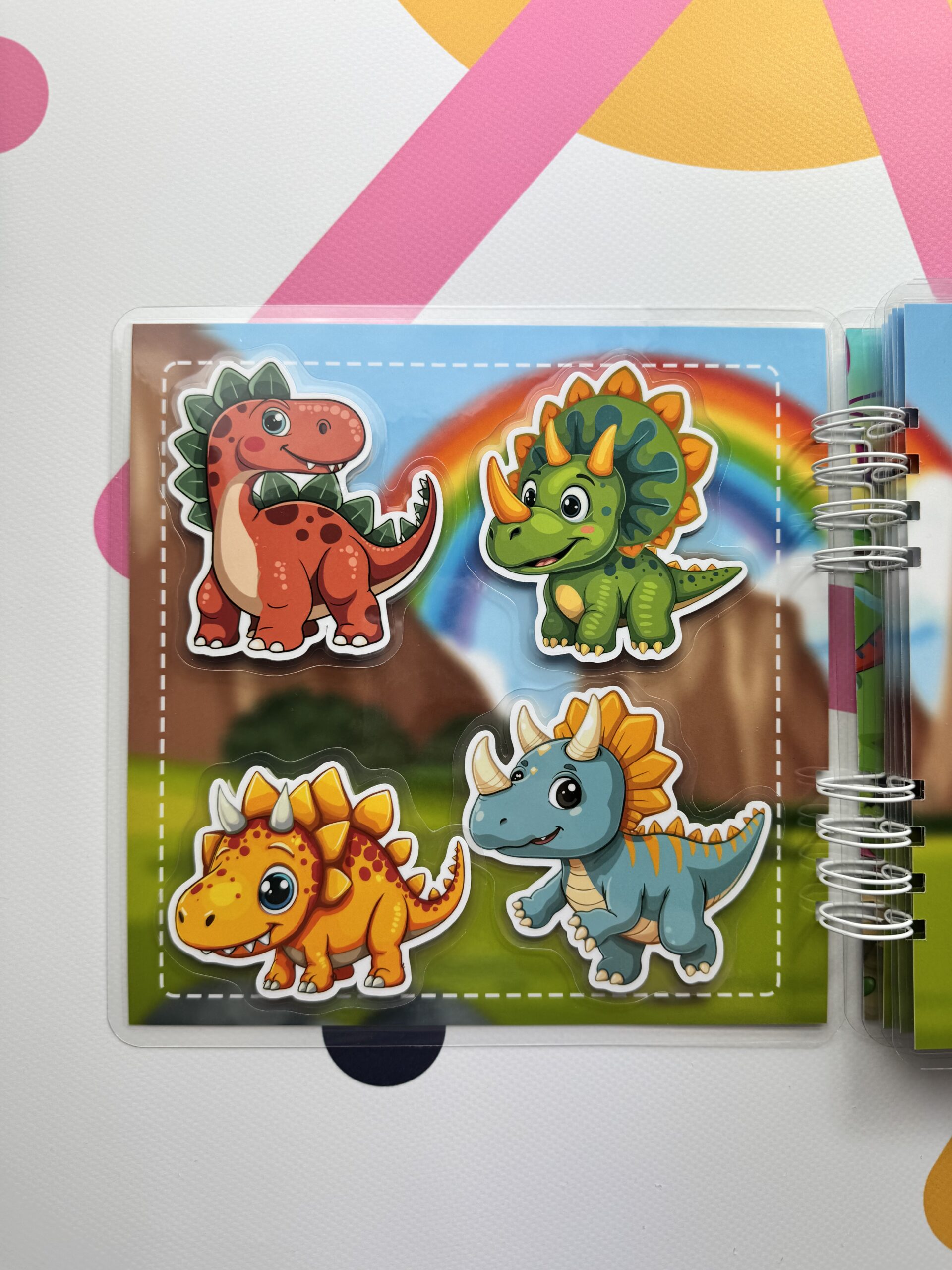 Książeczka sensoryczna Dinozaury - obrazek 11