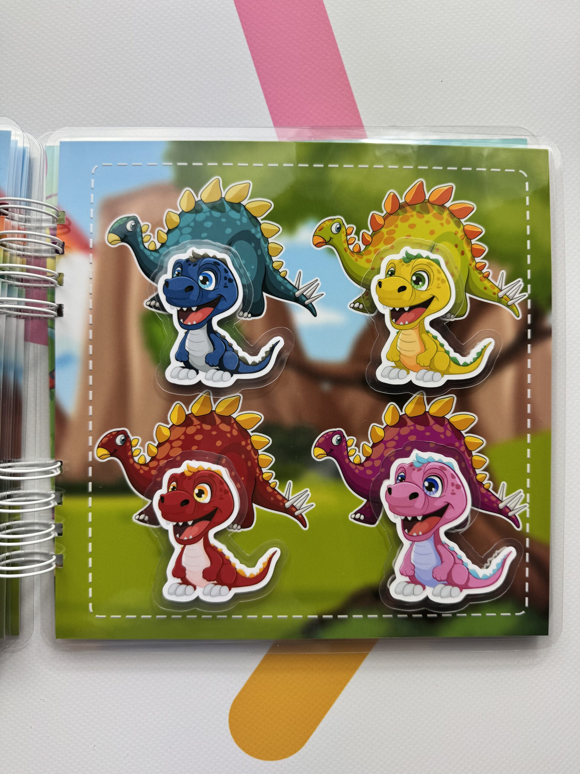 Książeczka sensoryczna Dinozaury - obrazek 8