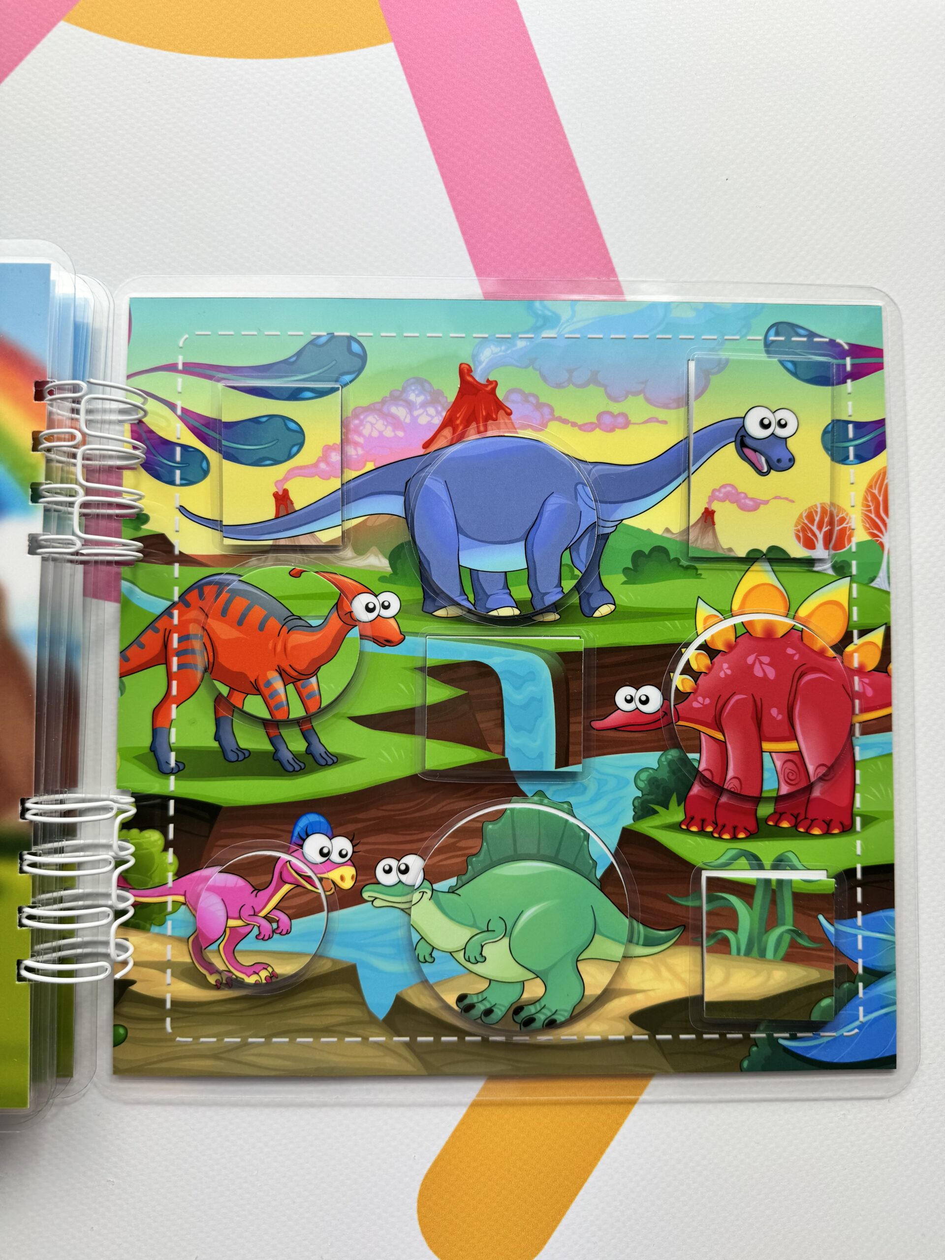 Książeczka sensoryczna Dinozaury - obrazek 10